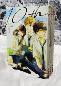 1-10th-T-Y-YO-NOS-ENAMORAMOS-DE-LA-MISMA-PERSONA-SERIE-COMPLETA-3-TOMOS.jpg 10Th - Tú Y Yo Nos Enamoramos De La Misma Persona - (Colección Serie Completa - 3 Tomos) | Ivrea Argentina